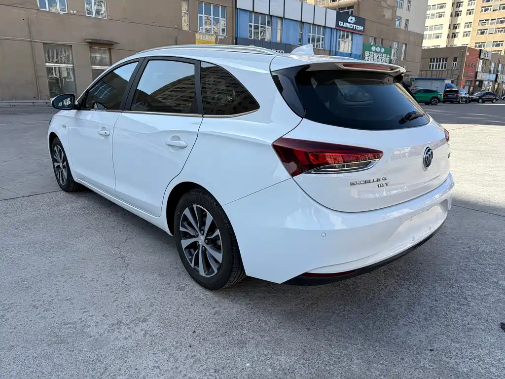 Excelle GX 18 T Auto Connected Elite CN-VI