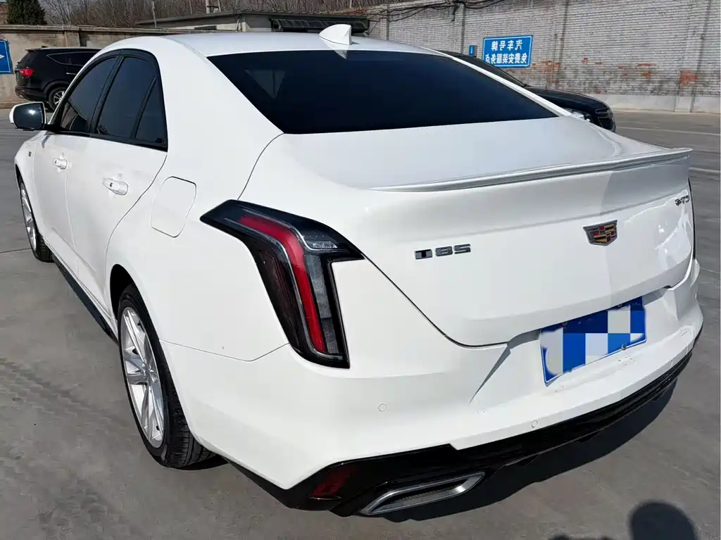 Cadillac CT4 28 T Style