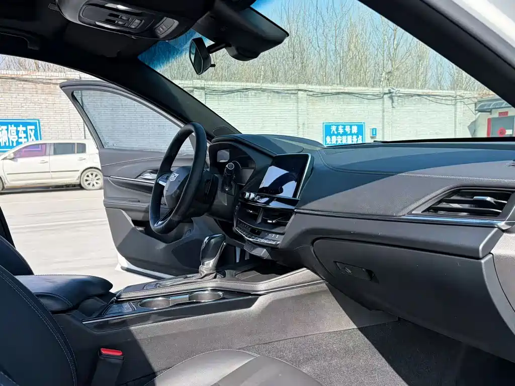 Cadillac CT4 28 T Style
