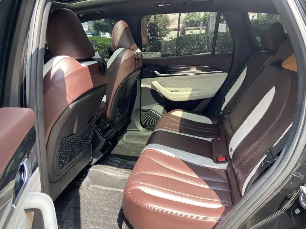 Xingyue L 2.0 TD High Power Auto 4 WD Distinguished