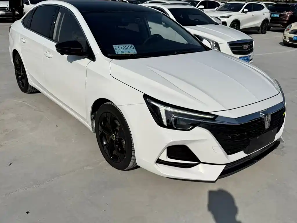 Roewe i6 MAX NEV 1.5 T PHEV Cool Sky
