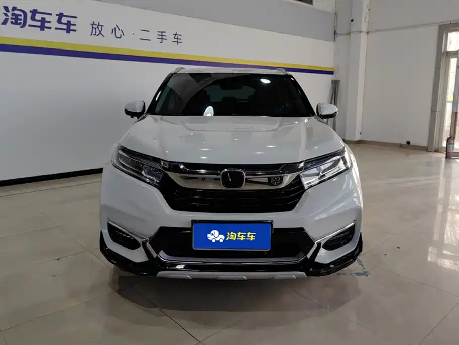 Avancier 370 TURBO 2 WD Luxury
