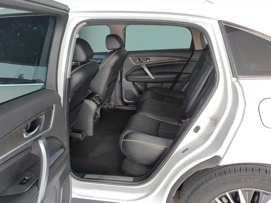 Avancier 370 TURBO 2 WD Luxury