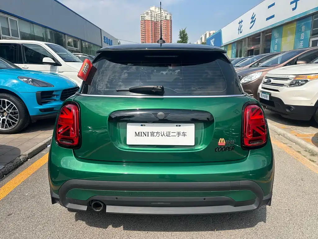 MINI Facelift 1.5 T COOPER Artist