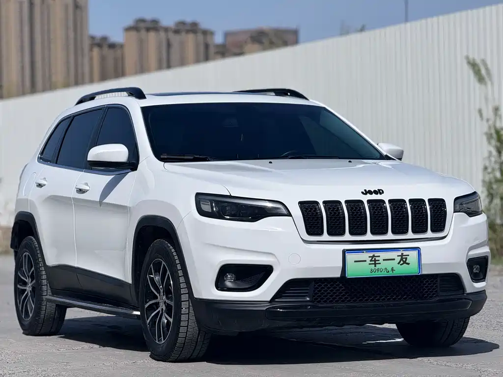 Cherokee 2.0 T 2 WD Smart Enjoyment CN-V