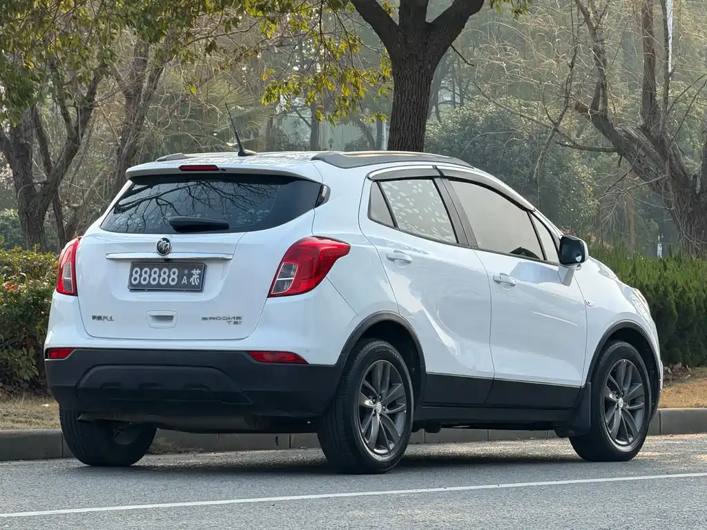 Encore 18 T Auto 2 WD Urban Leading