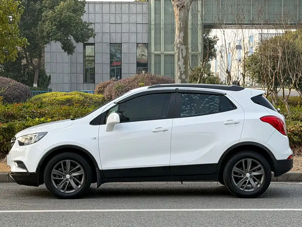 Encore 18 T Auto 2 WD Urban Leading