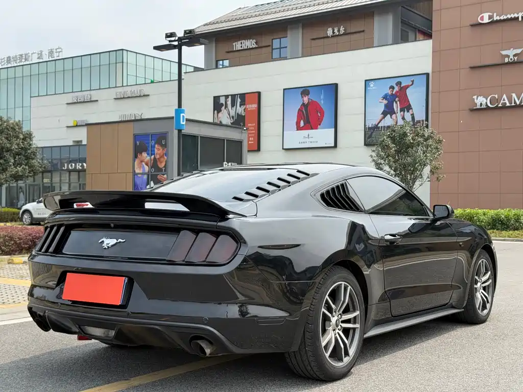 Mustang 2.3 T Performance