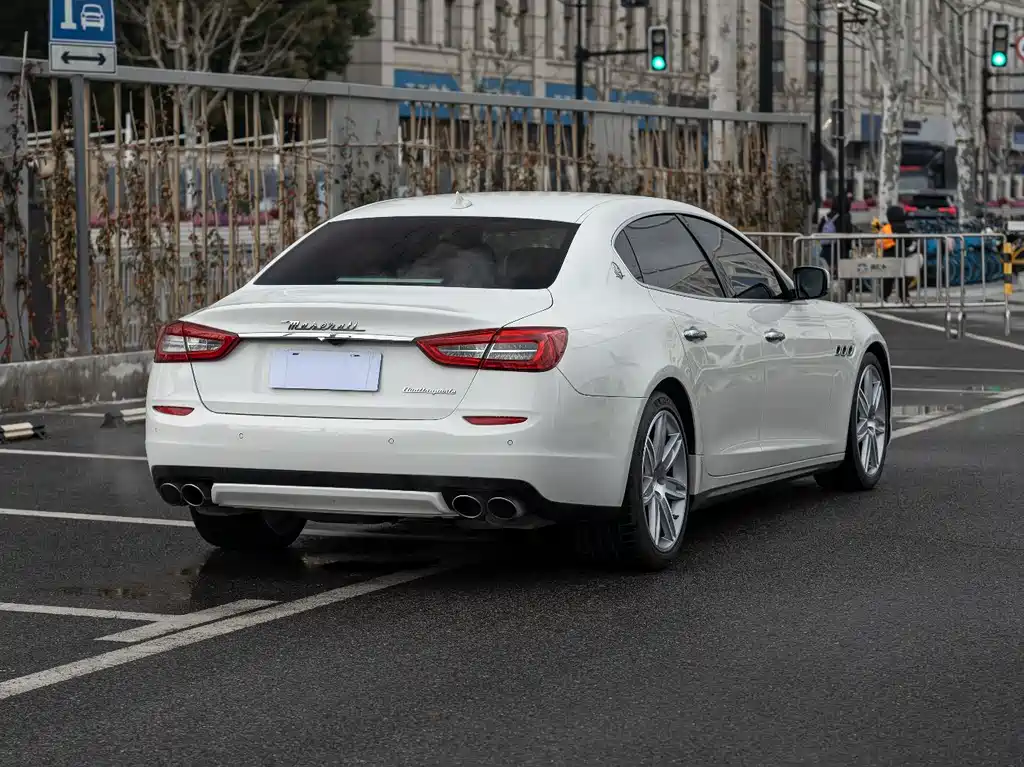Quattroporte 3.0 T Standard