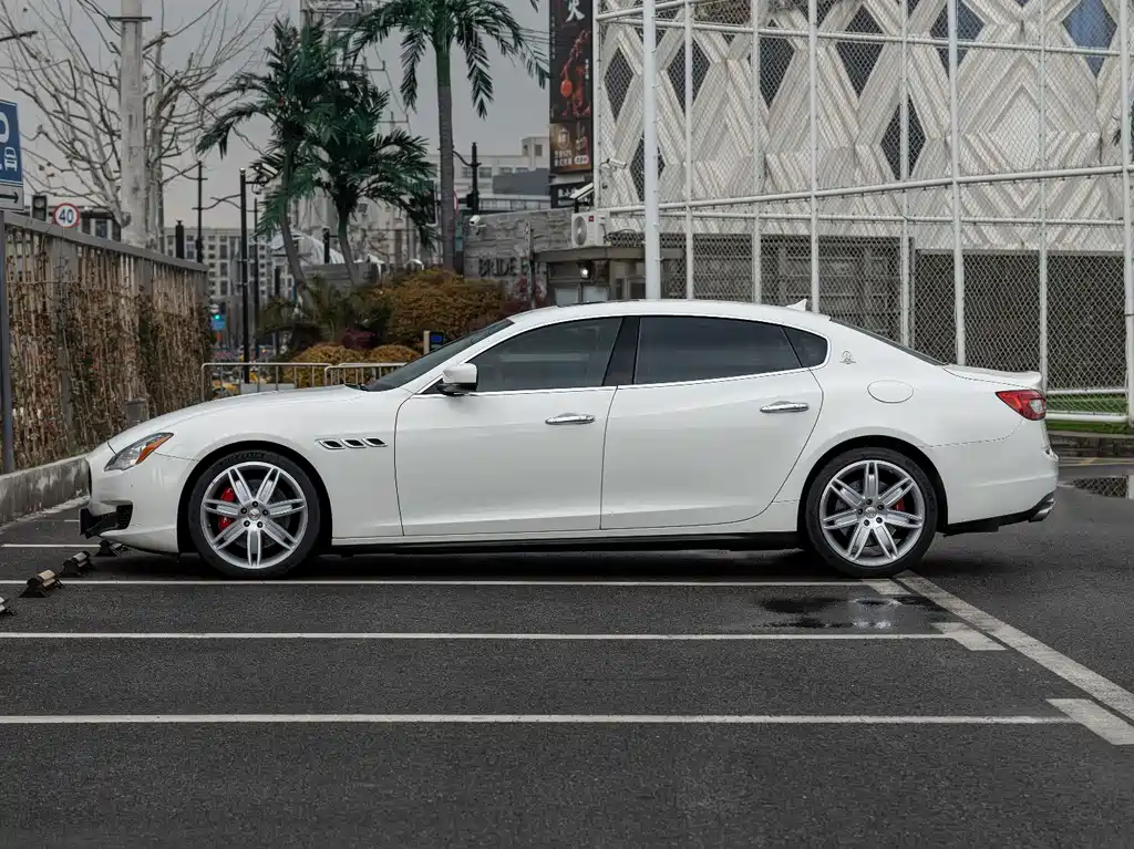 Quattroporte 3.0 T Standard