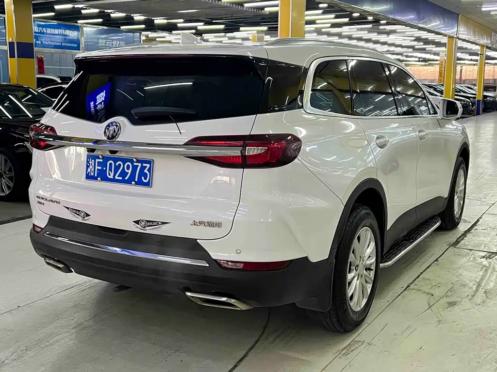 Enclave 28 T 2 WD Luxury