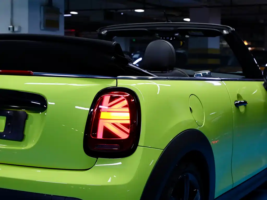 MINI Facelift 1.5 T COOPER CABRIO Artist