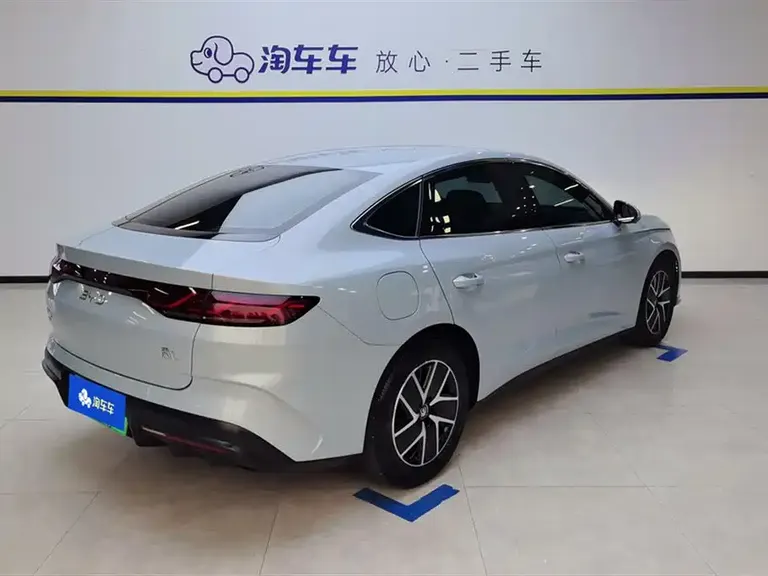 BYD Qin L DM-i 80 KM Transcend