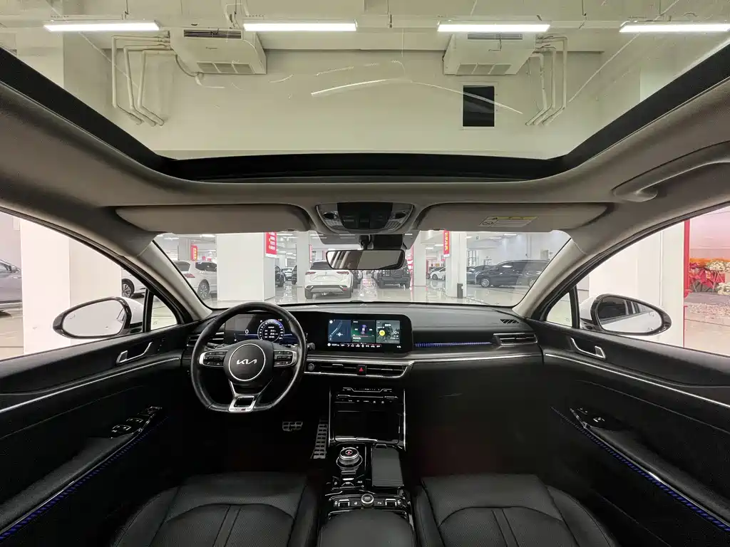 Kia K5 380 T GT-Line Flagship