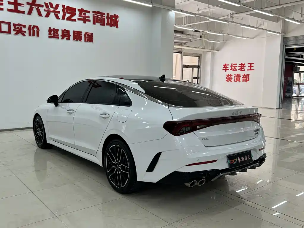 Kia K5 380 T GT-Line Flagship
