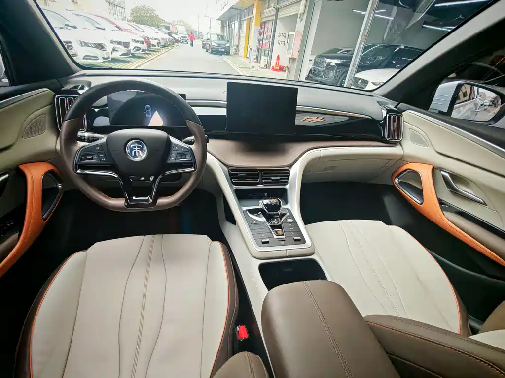 Song Pro NEV DM-i 51 km Luxury