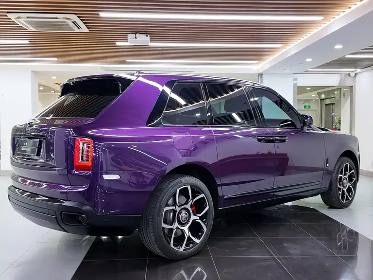 Rolls-Royce Cullinan 4-seat