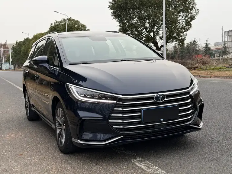 BYD Song MAX Upgraded 1.5 T Auto Distinguished 7-seat
