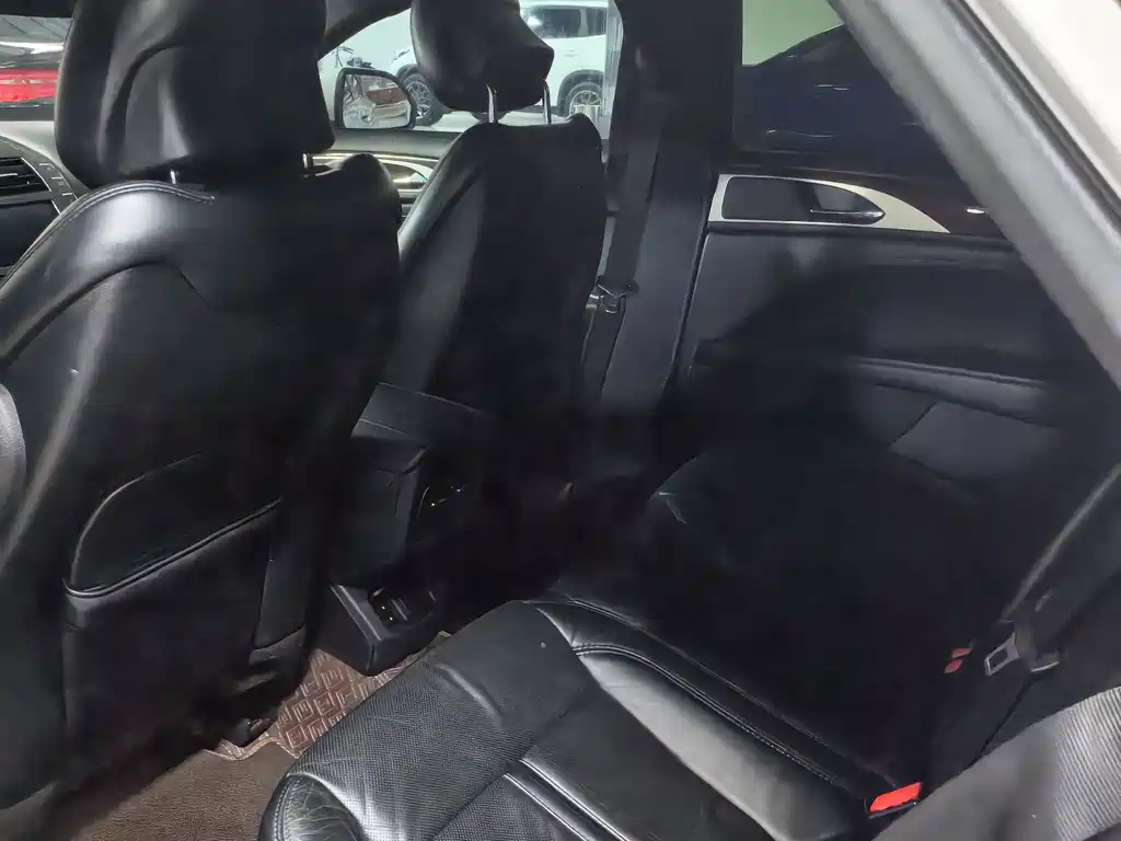 Lincoln MKZ 2.0 T Premium CN-V