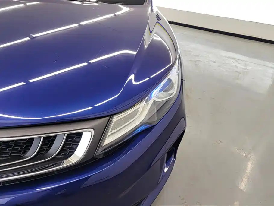 Emgrand GL 1.8 L DCT Elite Connected