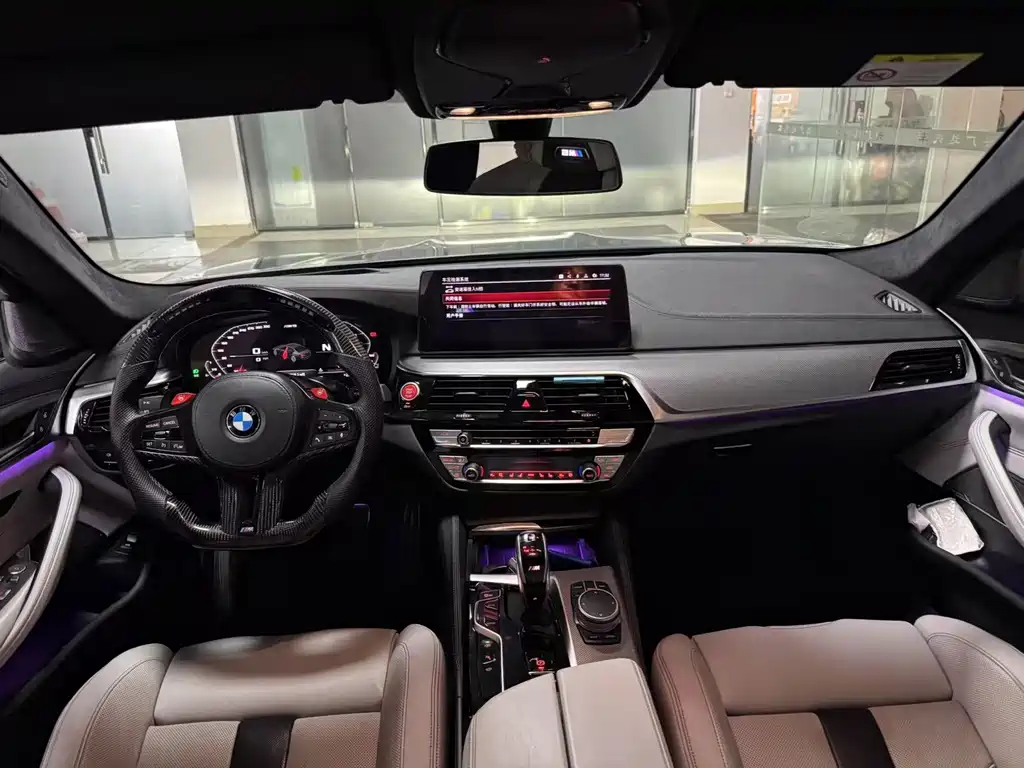 BMW M5