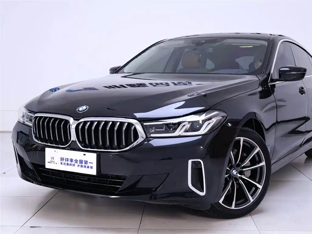BMW 6 Series GT 630 i Luxury Design Package