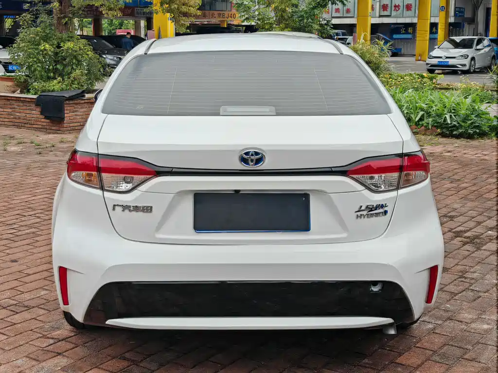 Levin Dual Engine 1.8 H E-CVT Luxury
