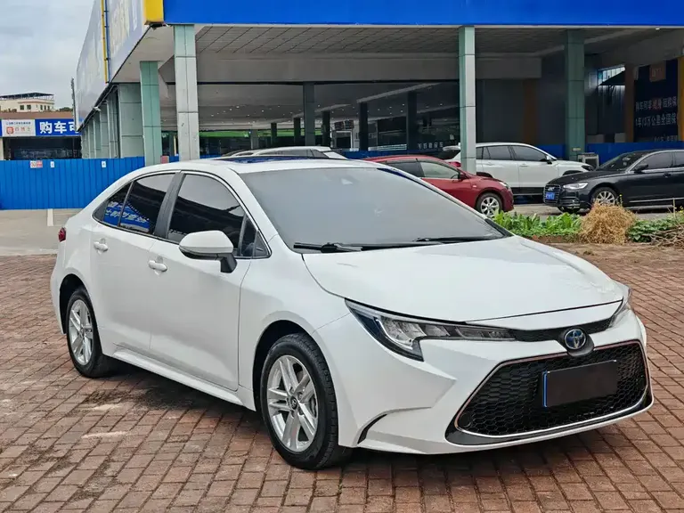 Toyota Levin Dual Engine 1.8 H E-CVT Luxury