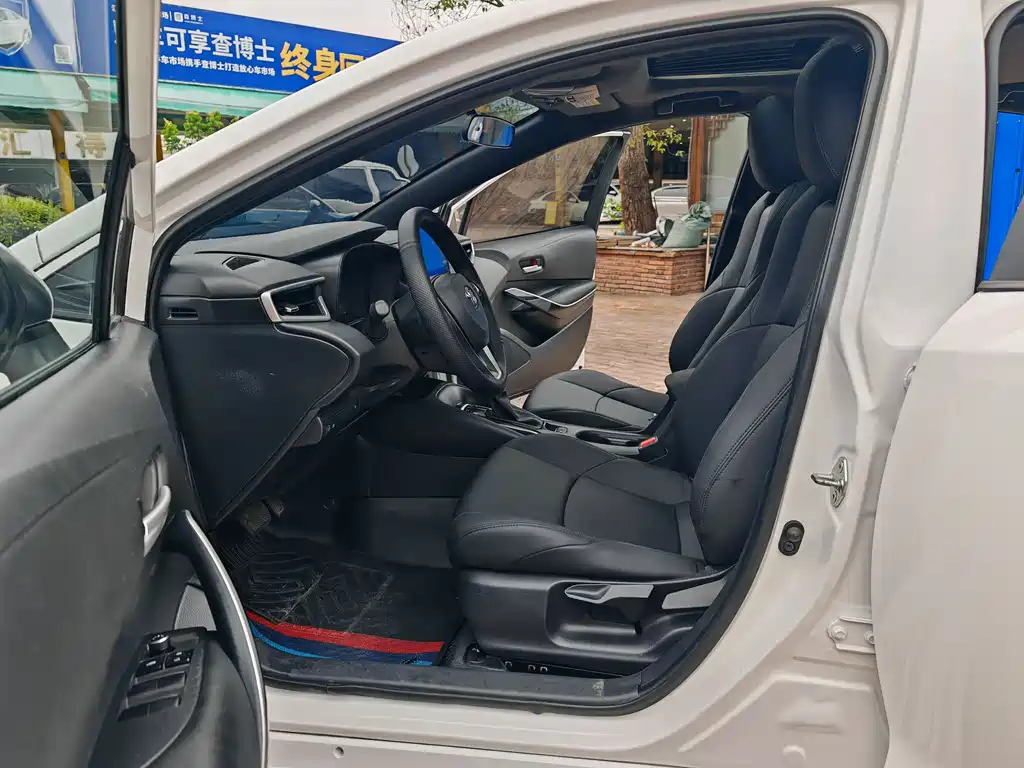 Levin Dual Engine 1.8 H E-CVT Luxury