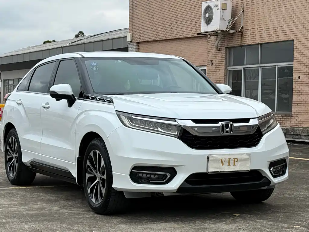 Avancier 240 TURBO 2 WD Premium