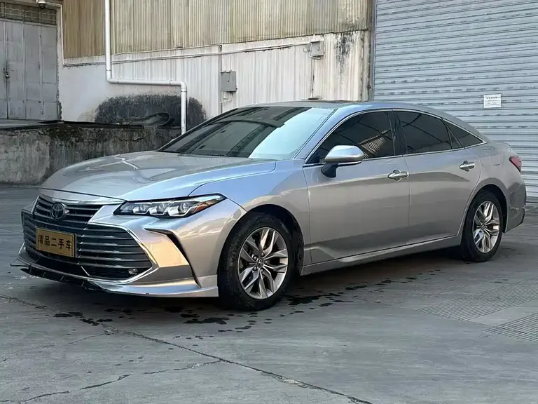 Toyota Avalon 2.0 L Luxury CN-VI