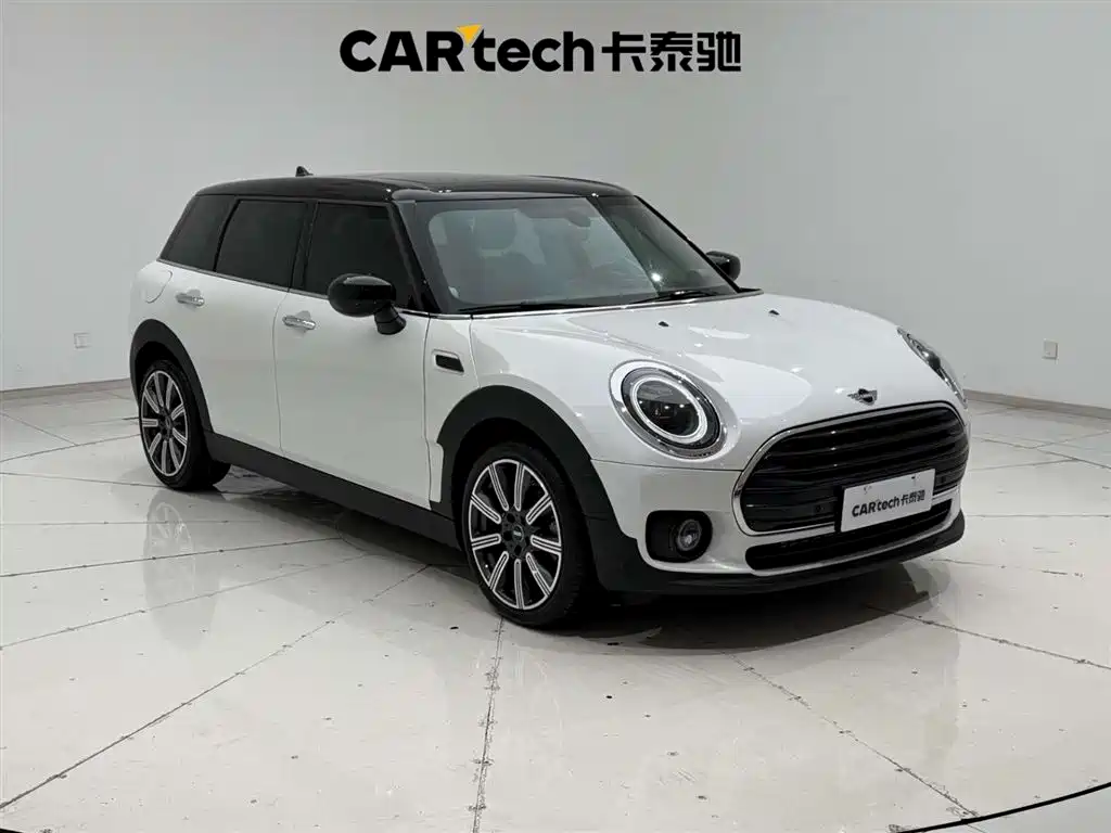 MINI CLUBMAN 1.5 T COOPER Connoisseur