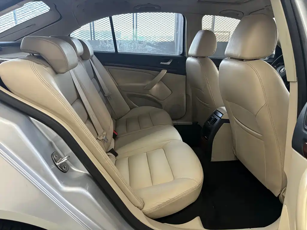 Octavia 1.6 L Auto Elegant