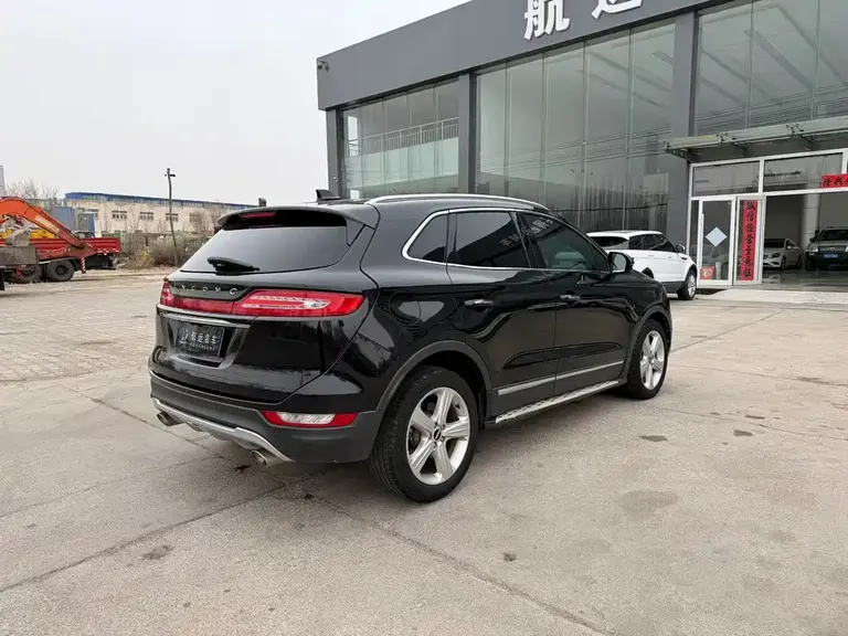 Lincoln MKC 2.0 T 4 WD Graceful CN-VI