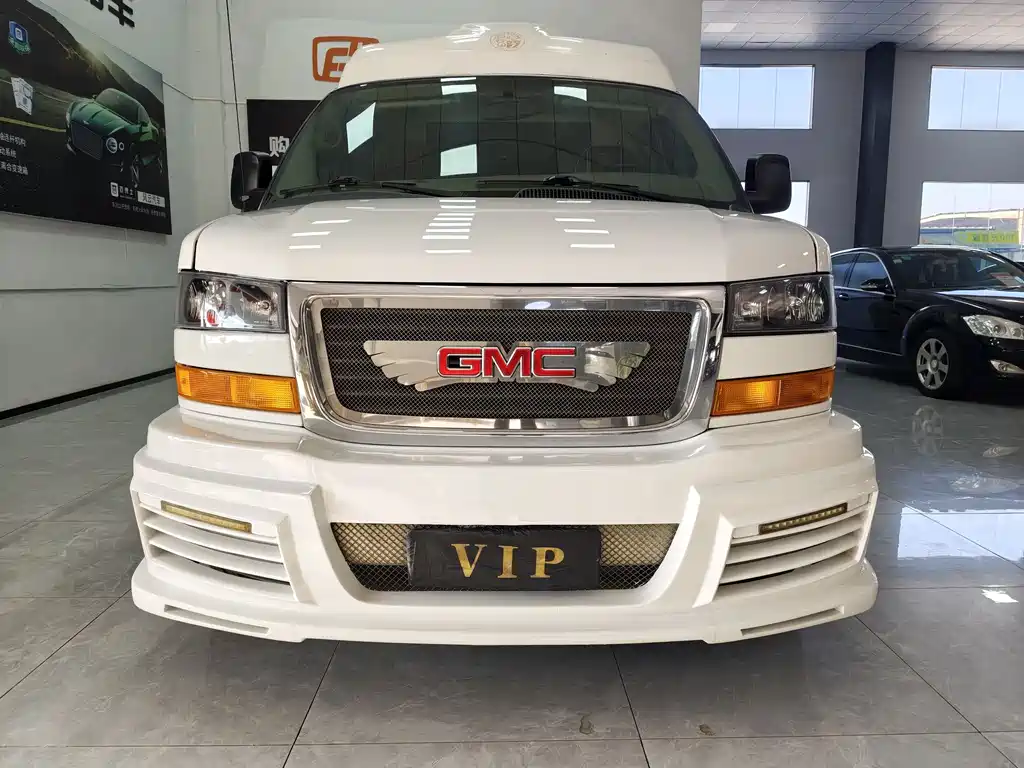 SAVANA 5.3 L 4 WD Leader