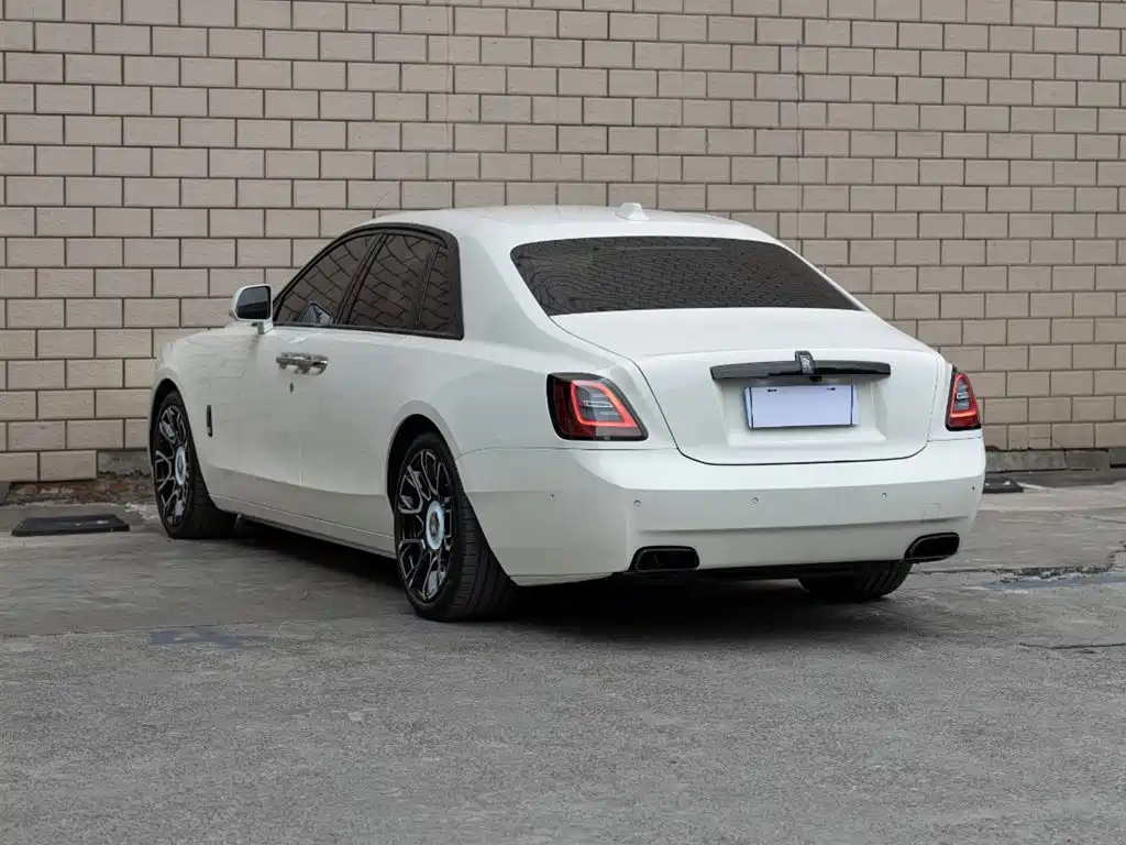 Ghost 6.7 T Black Badge