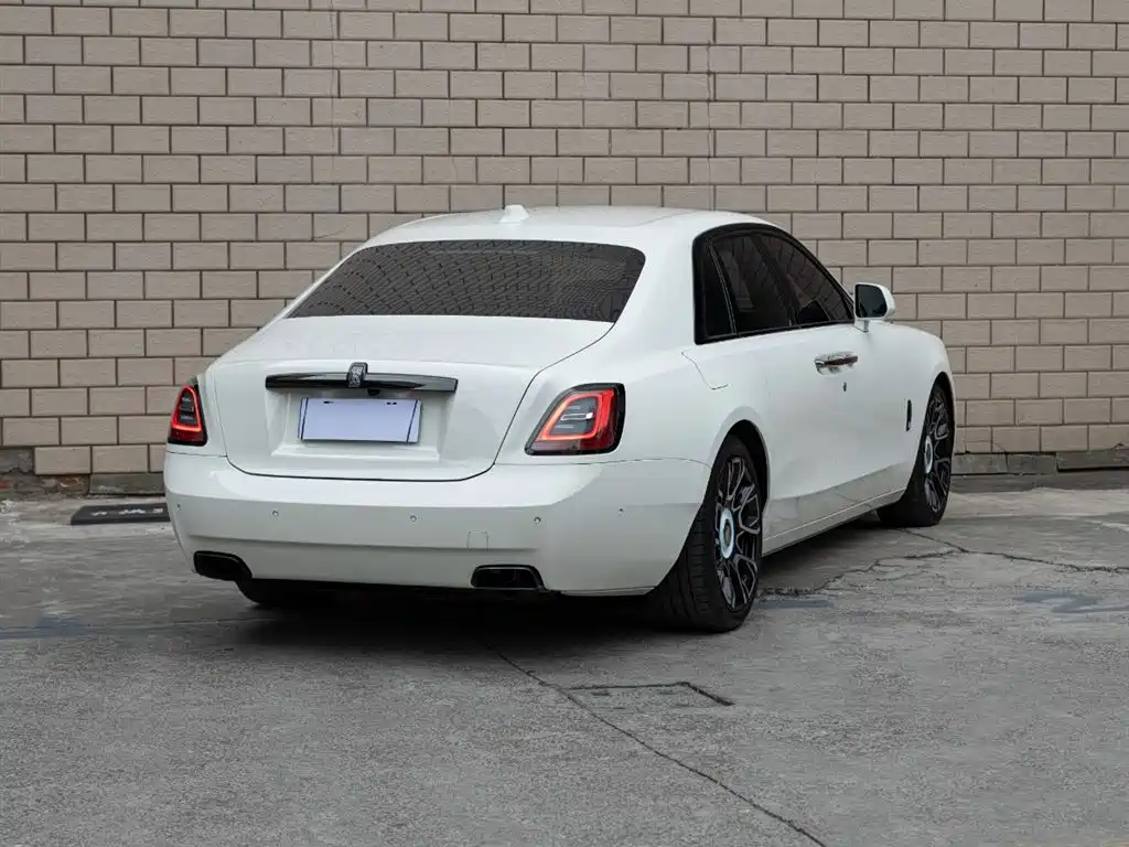 Ghost 6.7 T Black Badge