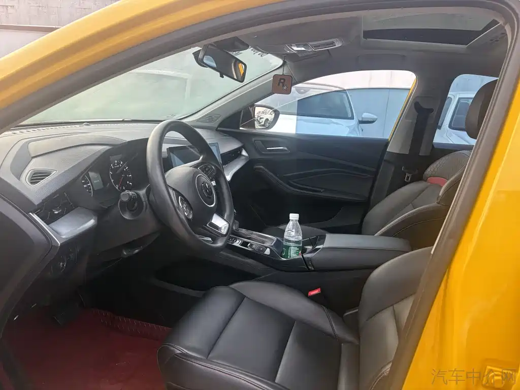 MG5 180 DVVT CVT Youth Style