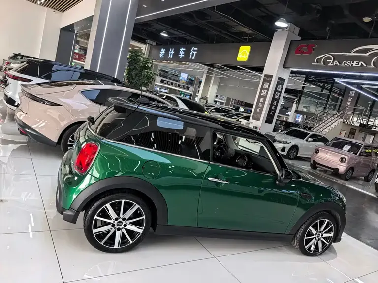 MINI Facelift 1.5 T COOPER Artist