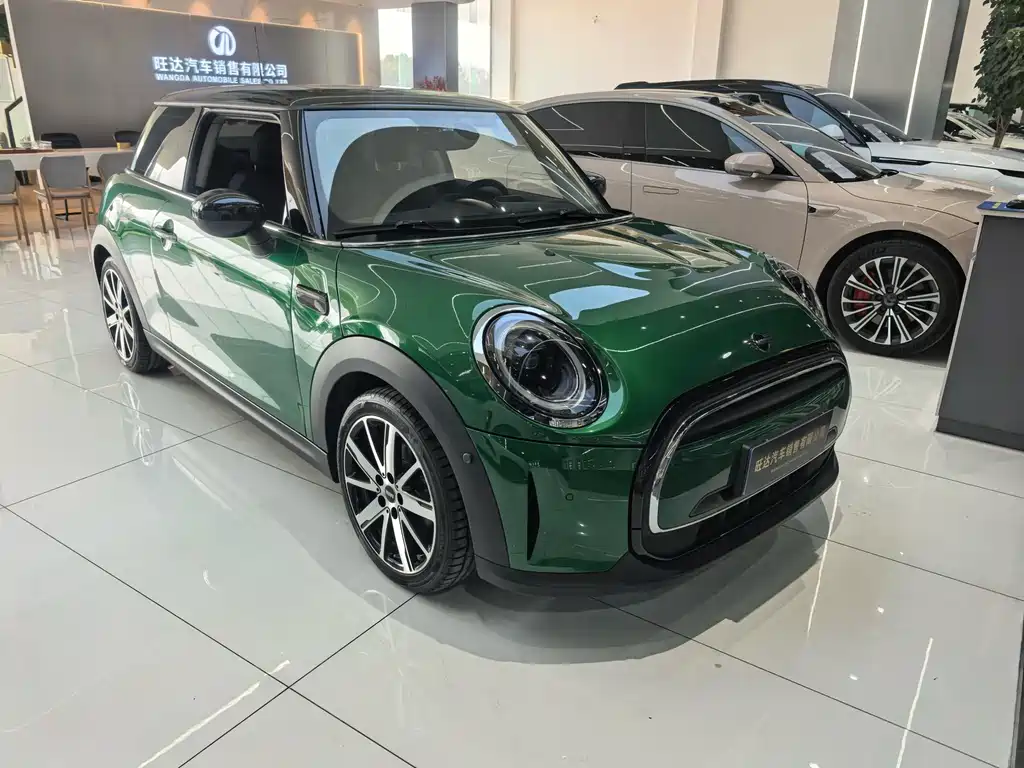 MINI Facelift 1.5 T COOPER Artist