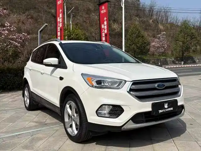 Kuga EcoBoost 180 2 WD
