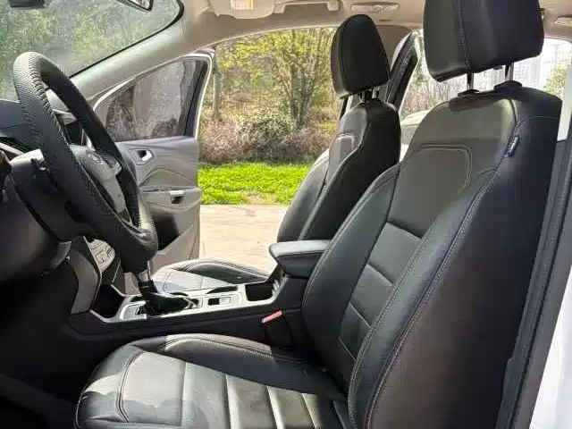 Kuga EcoBoost 180 2 WD