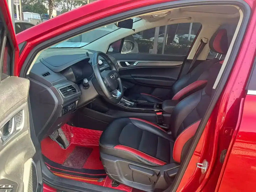 Emgrand GS 1.4 T CVT Elegant