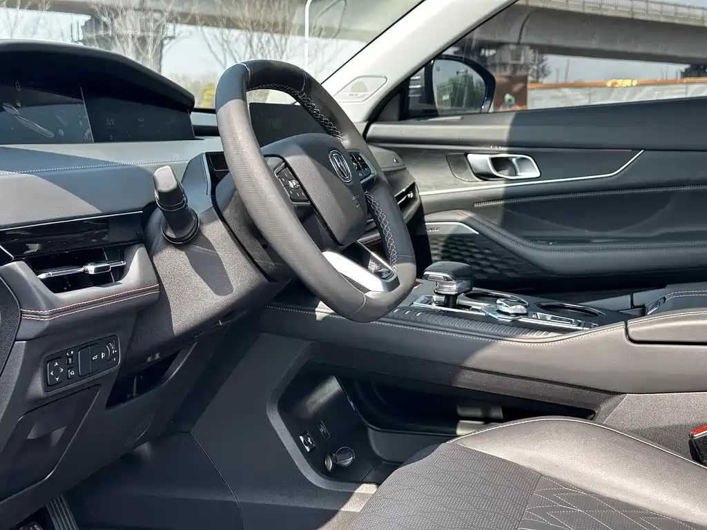 Changan UNI-K 2.0 T Distinguished