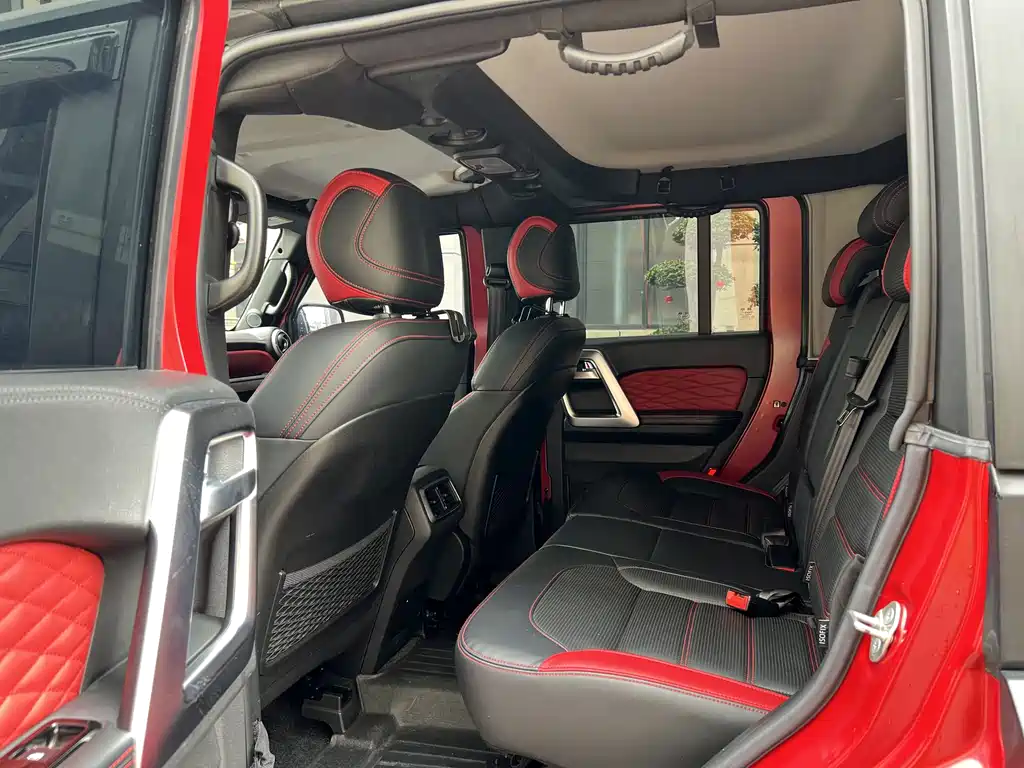 BAIC BJ40 2.0 D Auto 4 WD Blade Hero Swordsman