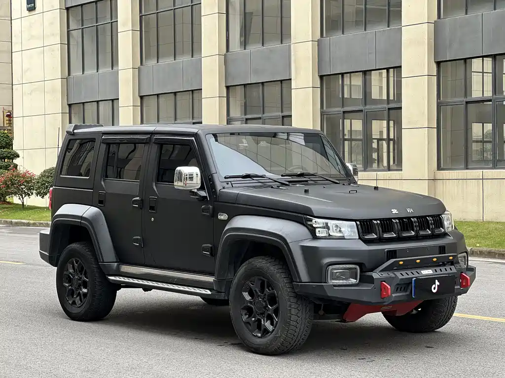BAIC BJ40 2.0 D Auto 4 WD Blade Hero Swordsman