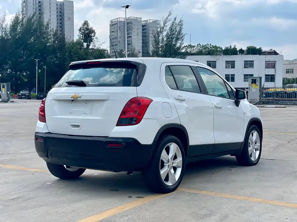 Tracker 1.4 T Auto 2 WD Comfort