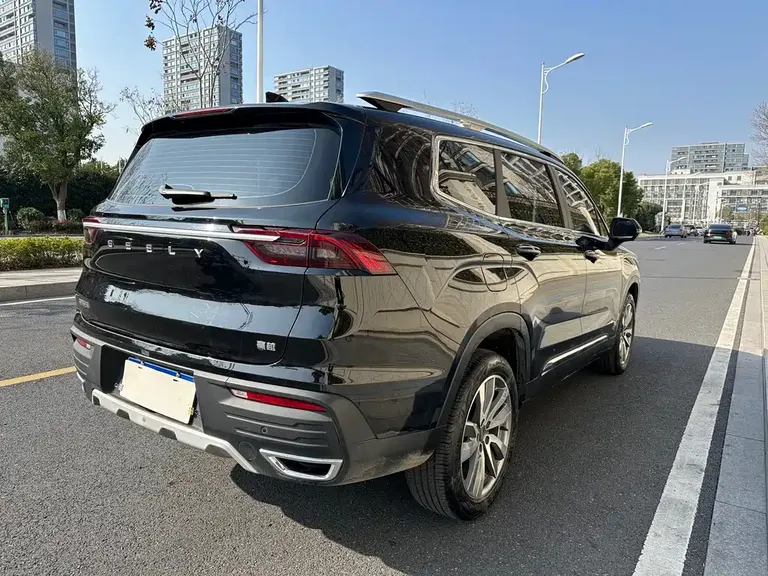Geely Haoyue 1.8 TD DCT Luxury 7-seat