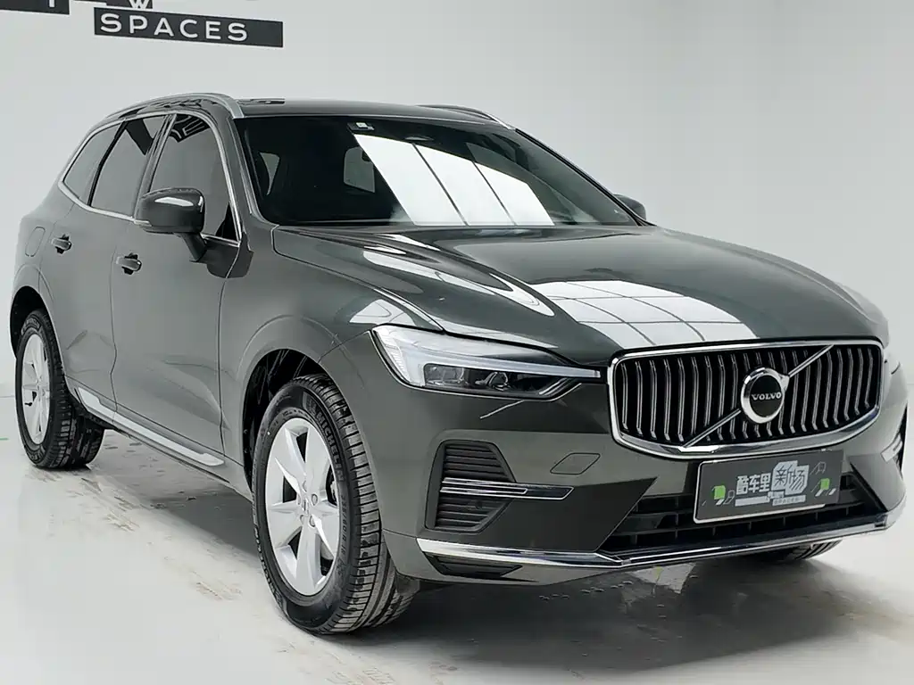 Volvo XC60 B5 4 WD Smart Ease Luxury
