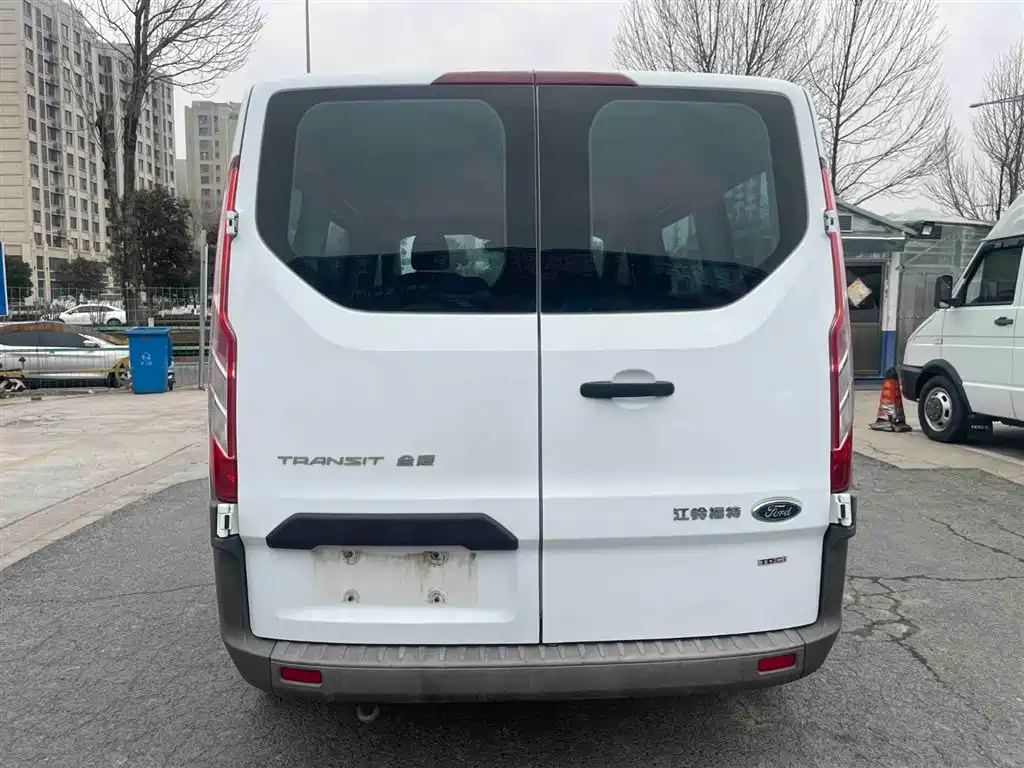 Transit 2.0 T Diesel Multi-purpose Commercial SWB Low Roof CN-IV